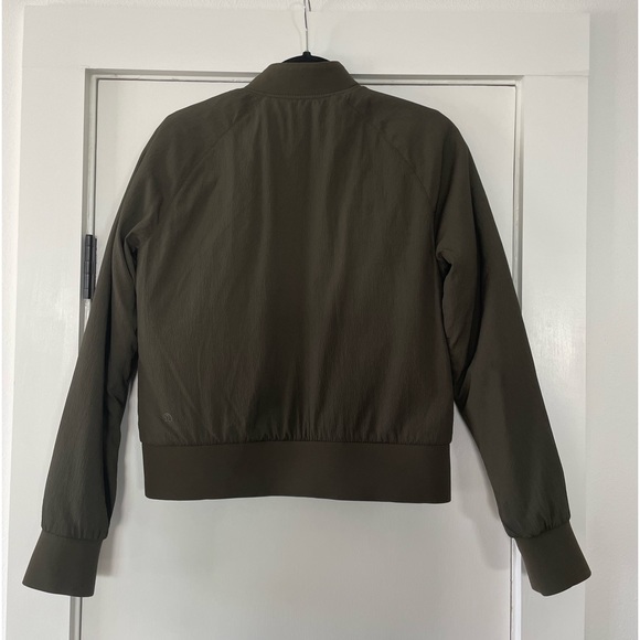 Lululemon Non-Stop Bomber 6 *Reversible Dark Olive Quilt Puffer Coat #W4AEVS - Picture 6 of 7